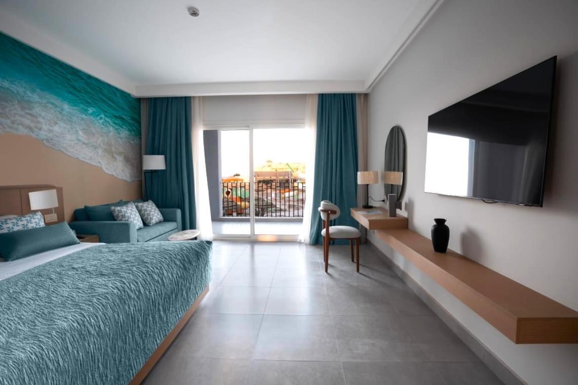 Amwaj Beach Club Abu Soma Хургада Екстериор снимка